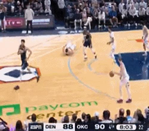 篮球盛宴,猛龙激战爵,总分揭秘,OUYI,Sports,欧亿体育,体育直播,体育赛事,APP下载,官方网地址