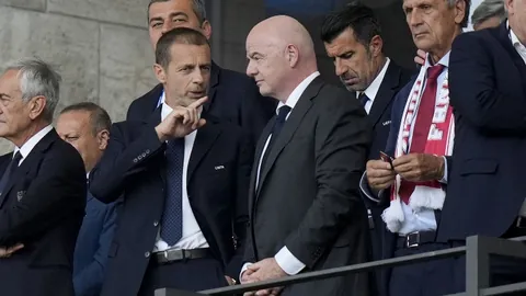 康利妙传戈贝尔扣篮，视觉盛宴震撼呈现